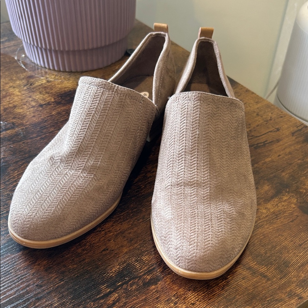 Dr. Schools Stylish Tan Slip-On Shoes